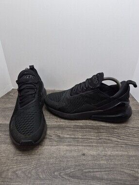 Nike Air Max 270 Triple Black Womens Size 10 Athletic Running Shoes Sneakers